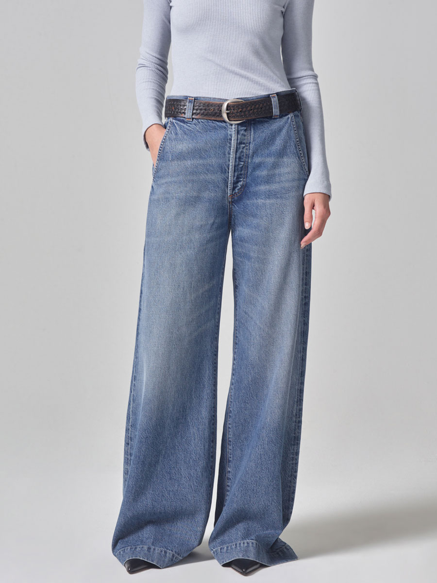 Wide-Leg Jeans