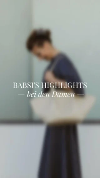 Hier kommt frischer Fashion-Wind direkt aus unserer Damenabteilung - Babsi zeigt ihre aktuellen Lieblingspieces und setzt dabei ganz klar auf Kleider mit Wow-Faktor ✨👗 Von ausdrucksstarken Prints von @ladoublej über elegante Styles von @parosh_official bis hin zu einem echten Highlight: @maxmara ist jetzt neu bei uns im Store - ja, Sie haben richtig gelesen 🔥🤍

Alle gezeigten Pieces sind bei uns im Store in Hallein sowie im Onlineshop verfügbar und warten darauf, Ihre Garderobe zu upgraden 💫

Babsi verrät, auf welche Schnitte, Farben und Looks sie momentan richtig Lust hat und warum Kleider diese Saison einfach unverzichtbar sind. 🌸👠

👉🏼 Welche Marke oder welcher Stil spricht Sie aktuell am meisten an - La DoubleJ, Parosh oder MaxMara? ✨

Sollen wir als Nächstes ein Video mit den angezogenen Kleidern für Sie drehen und die Looks live stylen? 💬🤭

#reyerlooks