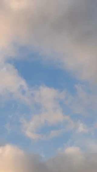 🐣✨ Es gibt spannende News aus unserem Store! ✨🐣

Hannes hat etwas ganz Besonderes für Sie: Unsere OsteREYER Suche steht vor der Tür! 🛍️🥚

Von 30.03. – 04.04. verstecken wir 5 Ostereier bei uns im Store in Hallein – gefüllt mit tollen Goodies & Überraschungen 🎁💛

🔍 Finden Sie eines der Eier und sichern Sie sich Ihr persönliches Highlight!

👉 Kommen Sie vorbei, machen Sie mit und erleben Sie Shopping einmal anders!
👉 Wen bringen Sie zur Suche mit? Markieren Sie Ihre Begleitung in den Kommentaren 👇💬

#reyerlooks #ostern #osteraktion