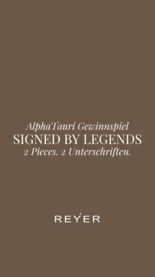 GEWINNSPIEL: MOMENTS THAT UNITE.
Zwei besondere @alphatauri Pieces. Zwei außergewöhnliche Unterschriften.

Wir verlosen 2 exklusive Pieces mit Originalunterschrift von Jürgen Klopp und Max Verstappen! 🔥

Sie sind AlphaTauri Fan und kennen jemanden, der sich über diesen Gewinn genauso freuen würde? Dann machen Sie mit! 👇

SO MACHEN SIE MIT:
1️⃣ Kommentieren Sie unter diesem Reel, welches AlphaTauri Piece Sie am liebsten gewinnen würden.

2️⃣ Markieren Sie einen Freund oder eine Freundin in den Kommentaren, der oder die ebenfalls AlphaTauri Fan ist und sich über den Gewinn freuen würde.

✨ Das Gewinnspiel läuft 1 Woche! Die Gewinner werden nach Ende des Gewinnspiels von uns per DM kontaktiert. Viel Glück! 🍀

TEILNAHMEBEDINGUNGEN
Das Gewinnspiel startet am 03.10.2026 und endet am 09.10.2026 um 23:59 Uhr. Teilnahmeberechtigt sind Personen ab 18 Jahren mit Wohnsitz in Österreich oder Deutschland. Für die Teilnahme am Instagram-Gewinnspiel müssen Sie @reyerlooks folgen, dieses Reel liken und eine Person in den Kommentaren markieren. Mehrfachteilnahmen sind möglich, sofern jeweils unterschiedliche Kommentare mit unterschiedlichen Markierungen abgegeben werden.

Der Gewinner wird nach Ende des Gewinnspiels per Zufallsprinzip ermittelt und ausschließlich per DM über den offiziellen Instagram-Account @reyerlooks benachrichtigt. Der Gewinn kann nicht bar abgelöst oder übertragen werden.

Das Gewinnspiel steht in keiner Verbindung zu Instagram, Meta Platforms Ireland Limited oder Facebook und wird von diesen weder gesponsert, unterstützt noch organisiert. Der Rechtsweg ist ausgeschlossen. Eine Barauszahlung des Gewinns ist nicht möglich.

Mit der Teilnahme erklären Sie sich mit diesen Teilnahmebedingungen einverstanden. Der Rechtsweg ist ausgeschlossen.

#reyerlooks #alphatauri #momentsthatunite #joelschwärzler #maxverstappen