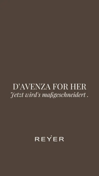 Maßgeschneidert war bisher Männersache? Nicht mehr. ✨

Die @d_avenza Maßsets gibt es jetzt auch für unsere Damen! 🤍 Ob klassischer Anzug, eleganter Doppelreiher oder perfekt abgestimmtes Sakko mit passendem Rock - jedes Set wird individuell nach Ihren Vorstellungen gefertigt.

Von der Stoffauswahl bis zum Futter können Sie Ihren Look ganz persönlich gestalten und so ein echtes Unikat kreieren.

Und das Beste: Am 2. & 3. Oktober finden unsere D’AVENZA Maßtage bei REYER statt. ✂️

Auch Damen haben an diesen beiden Tagen die Möglichkeit, Maß nehmen zu lassen, sich individuell beraten zu lassen und den eigenen D’AVENZA Look zusammenzustellen.

📍 2. & 3. Oktober | REYER Store, Hallein
Bitte unbedingt vorab anmelden!

Wir freuen uns auf Sie. 🤍

#reyerlooks #damenmode #maßanfertigung #maßanzug